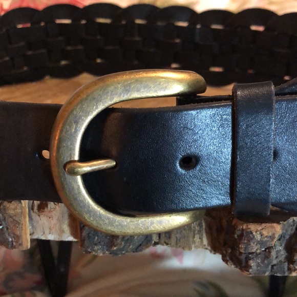 GAP Size Medium Woven Black Leather Belt BRASS Hardware & - Picture 6 of 16
